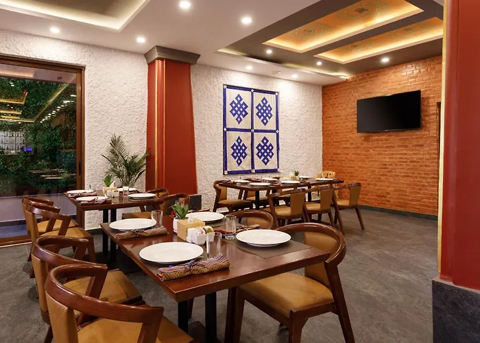 Atisha Hotel 3*