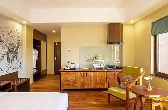 Atisha Hotel 3*